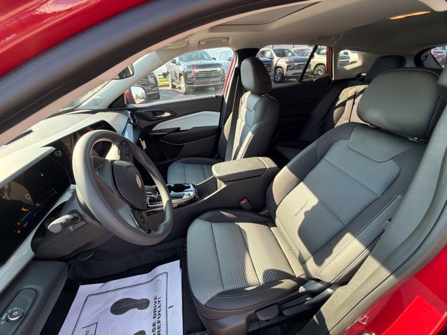 New 2026 Chevrolet Trax LT w/ Sunroof Package FWD image 38