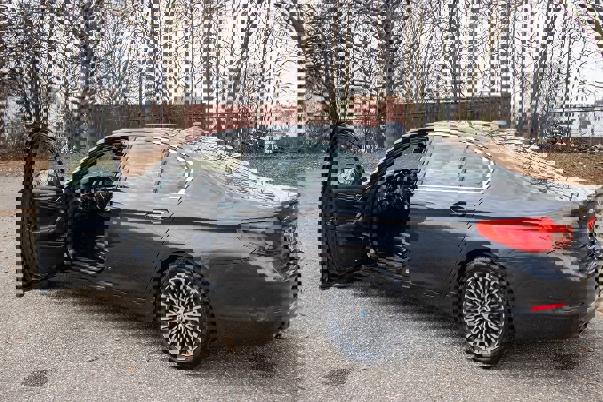 Used 2018 BMW 530i xDrive image 7