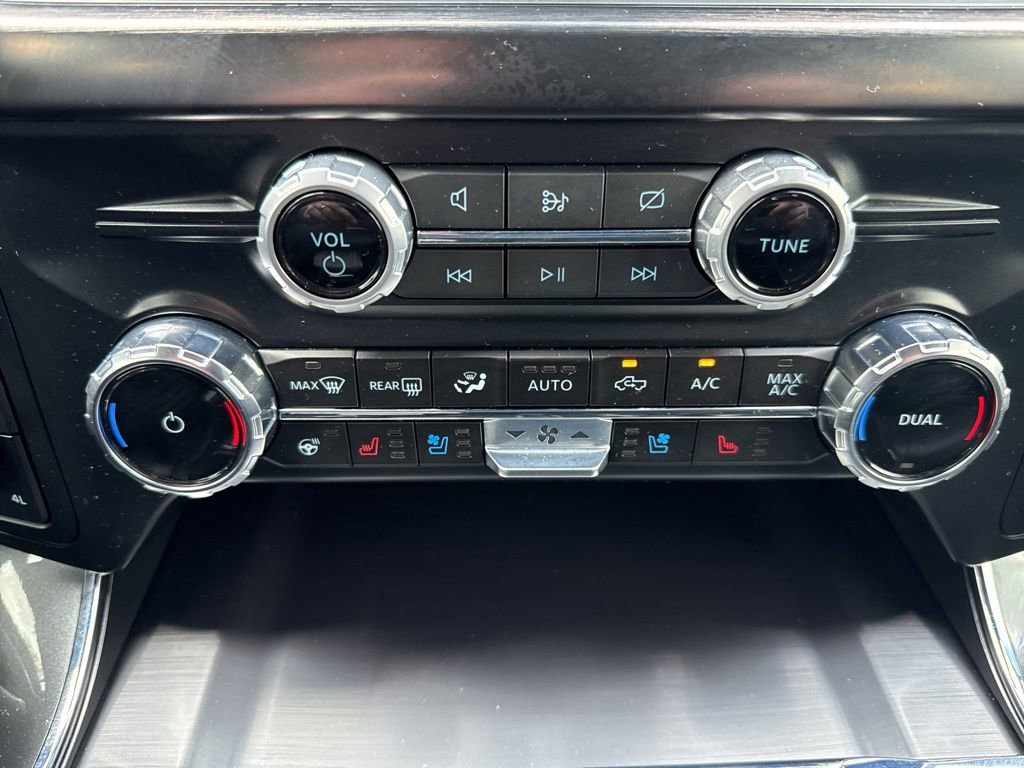 Used 2023 Ford F150 Lariat w/ Equipment Group 502A High image 28