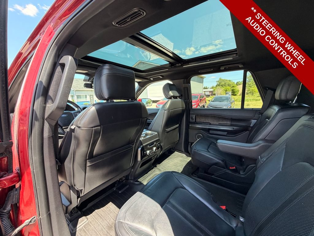 Used 2018 Ford Expedition Limited w/ Equipment Group 301A AWD/4WD image 18