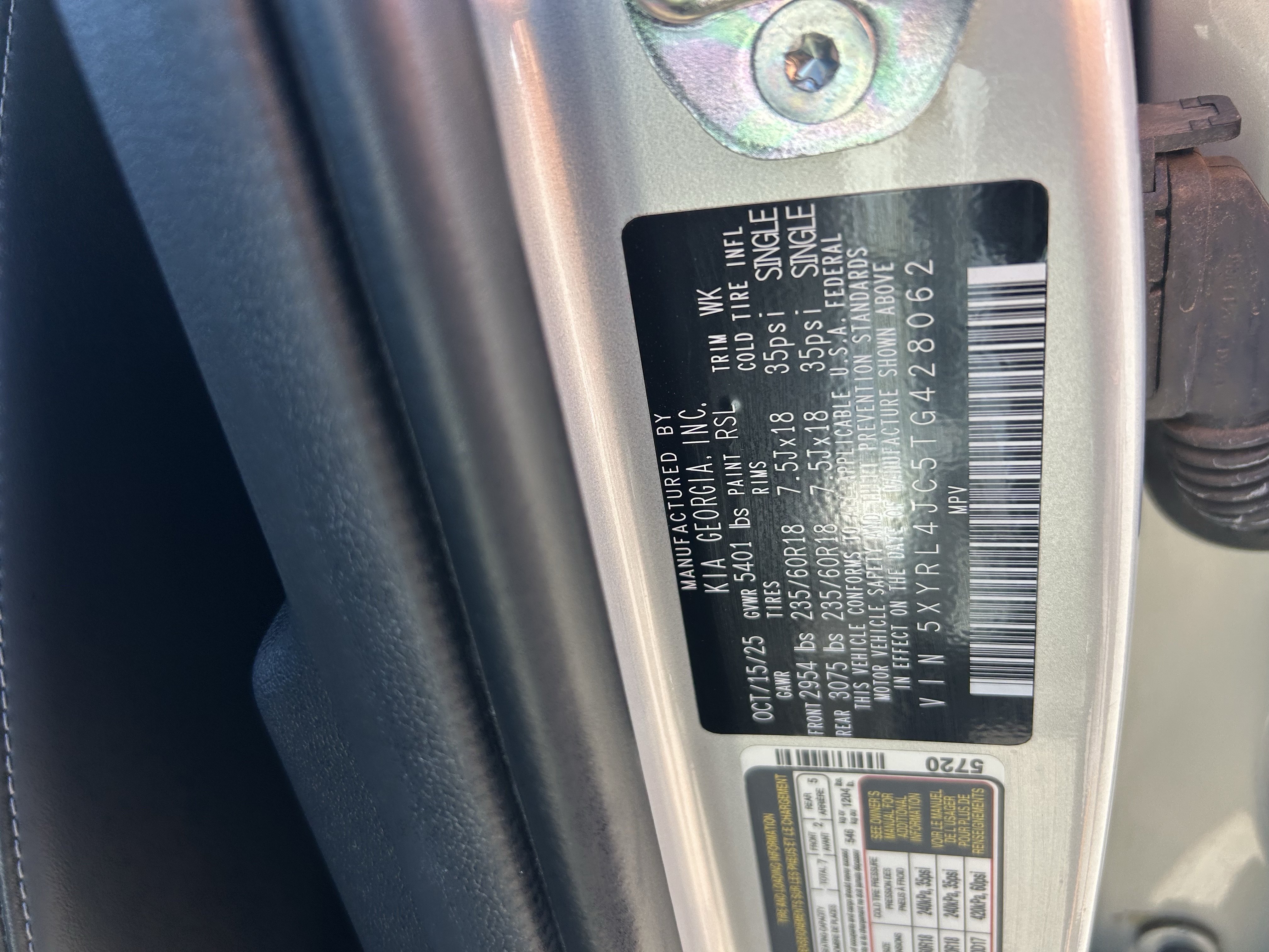 Certified 2026 Kia Sorento S w/ S Panoramic Sunroof Package FWD image 34