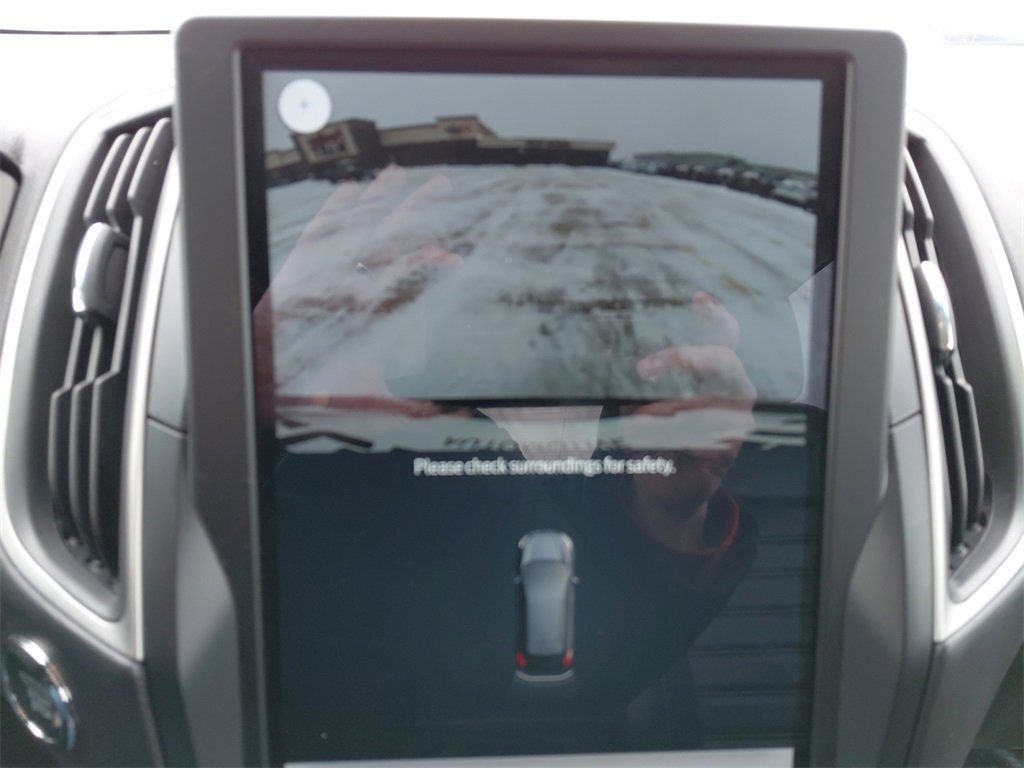 Used 2024 Ford Edge SEL image 33