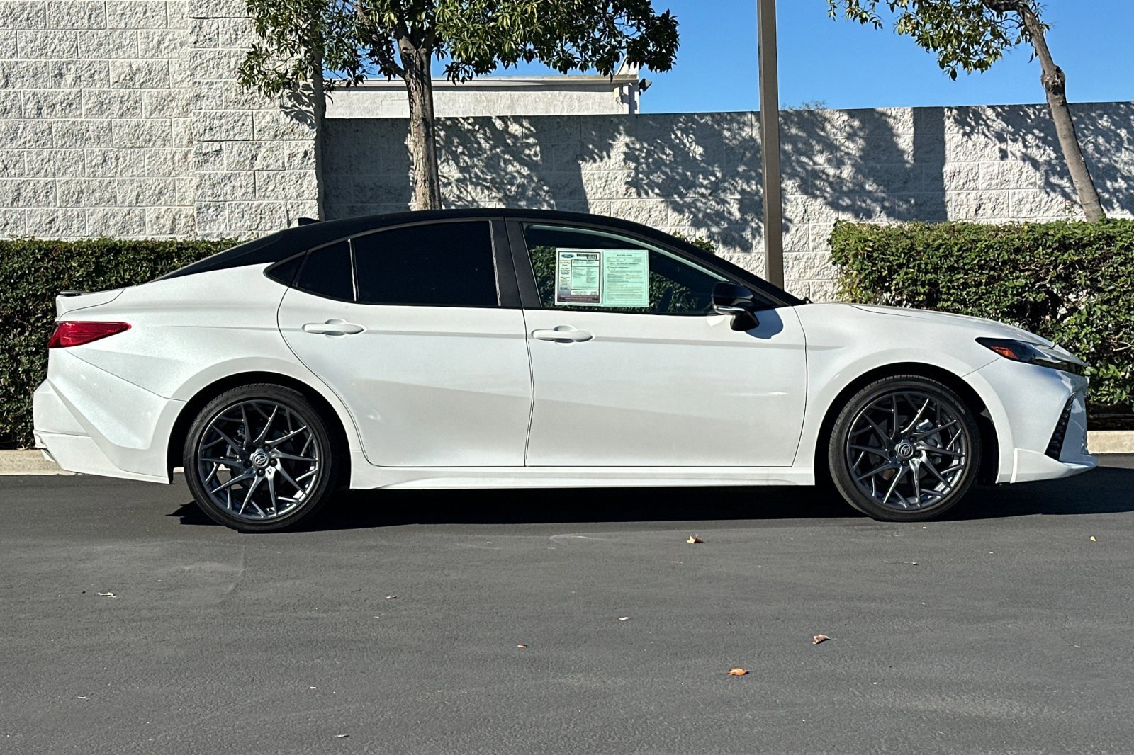 Used 2025 Toyota Camry XSE image 3