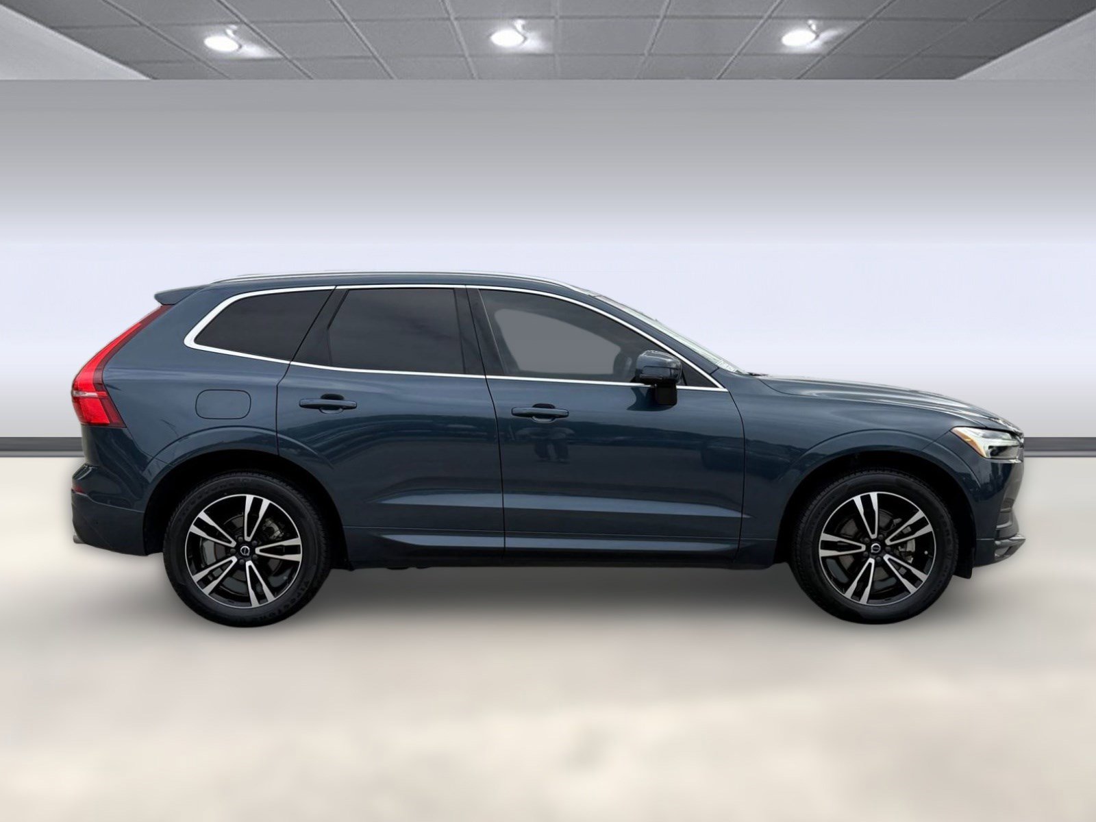 Used 2021 Volvo XC60 T5 Momentum w/ Premium Package AWD/4WD image 8