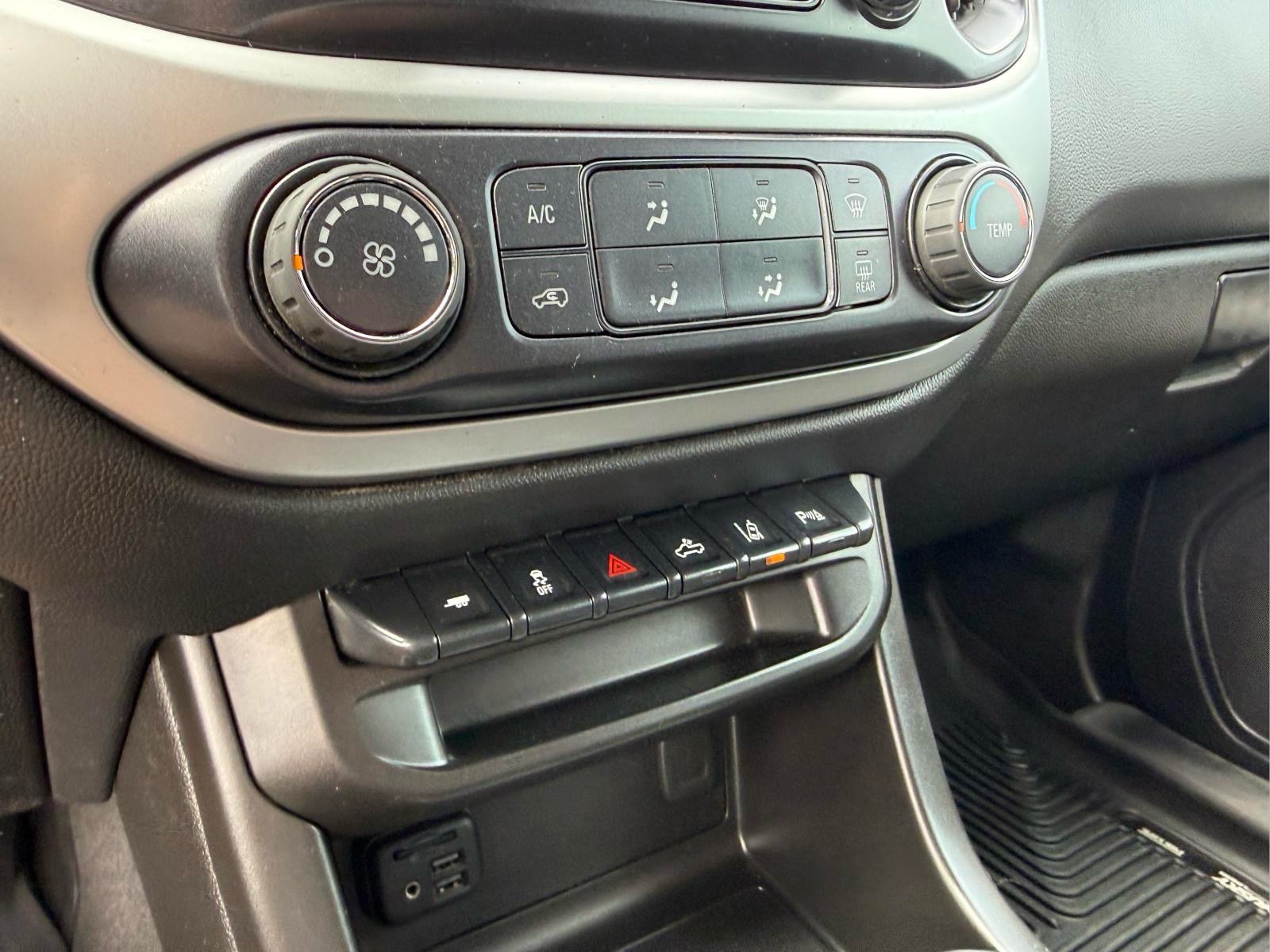 Used 2022 Chevrolet Colorado LT w/ Safety Package AWD/4WD image 26
