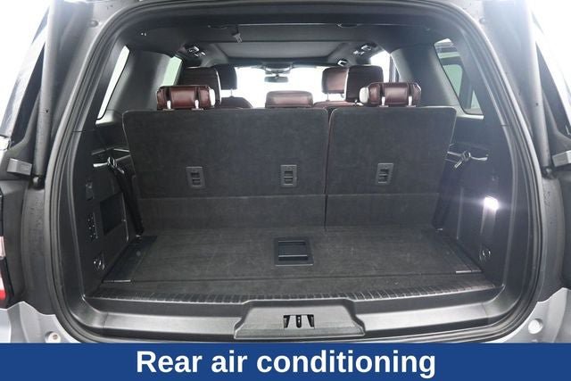 Used 2024 Ford Expedition Limited AWD/4WD image 18