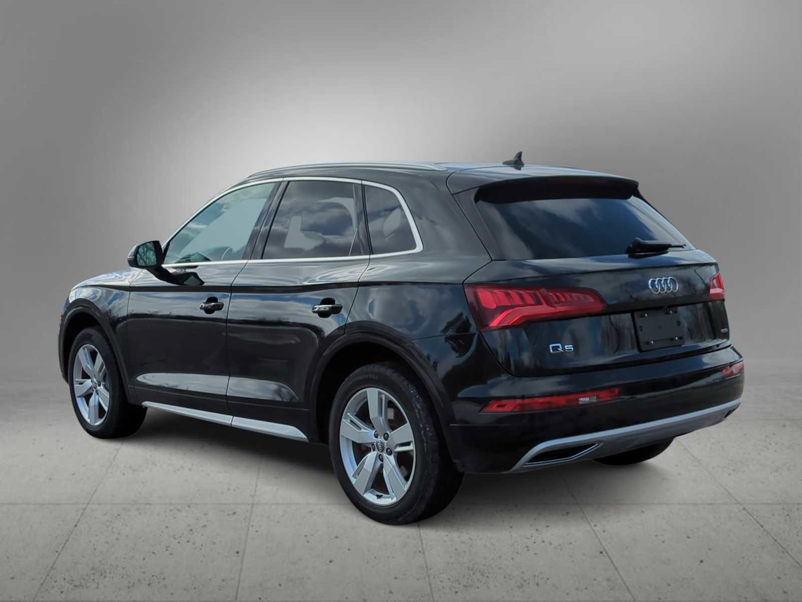 Used 2019 Audi Q5 2.0T Premium Plus image 6