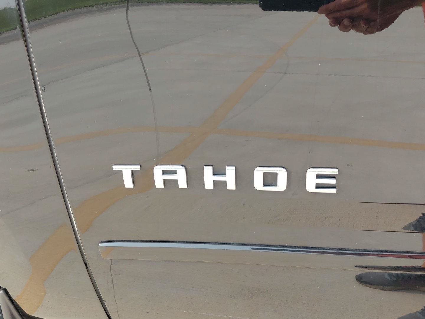 Used 2018 Chevrolet Tahoe Premier AWD/4WD image 28