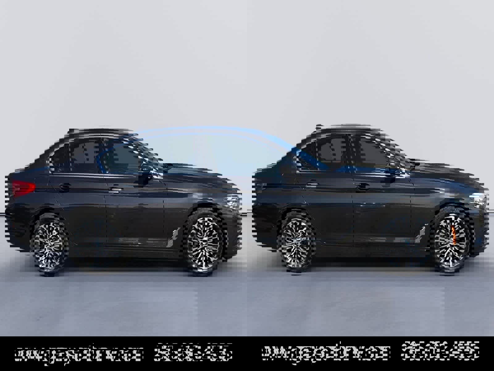 Used 2018 BMW 530i image 2