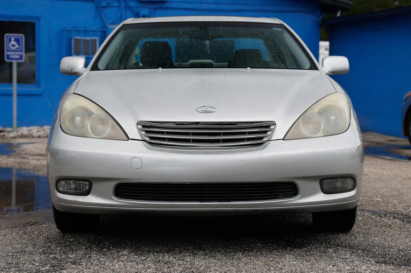 Used 2004 Lexus ES 330 w/ Premium Pkg FWD image 10