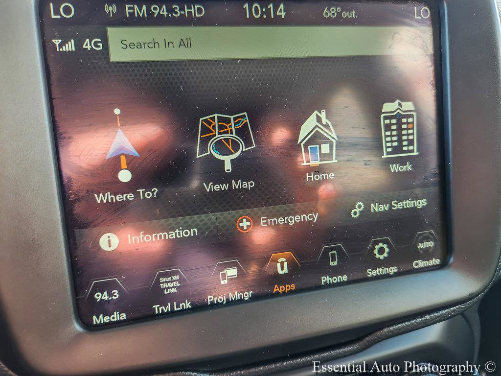 Certified 2023 Jeep Renegade Latitude AWD/4WD image 17