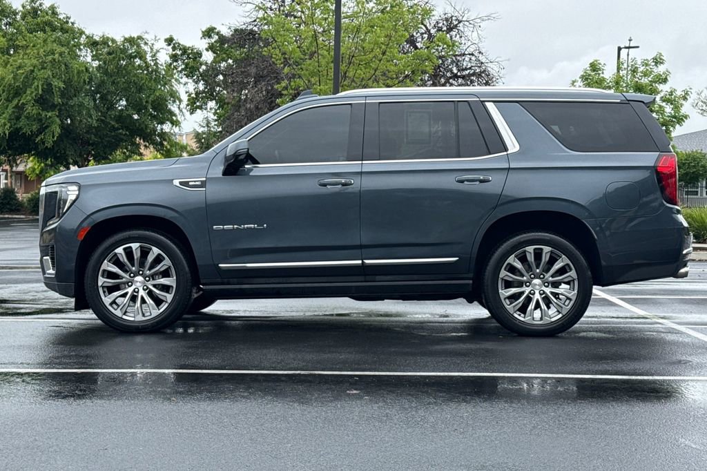 Used 2021 GMC Yukon Denali w/ Denali Premium Package image 14