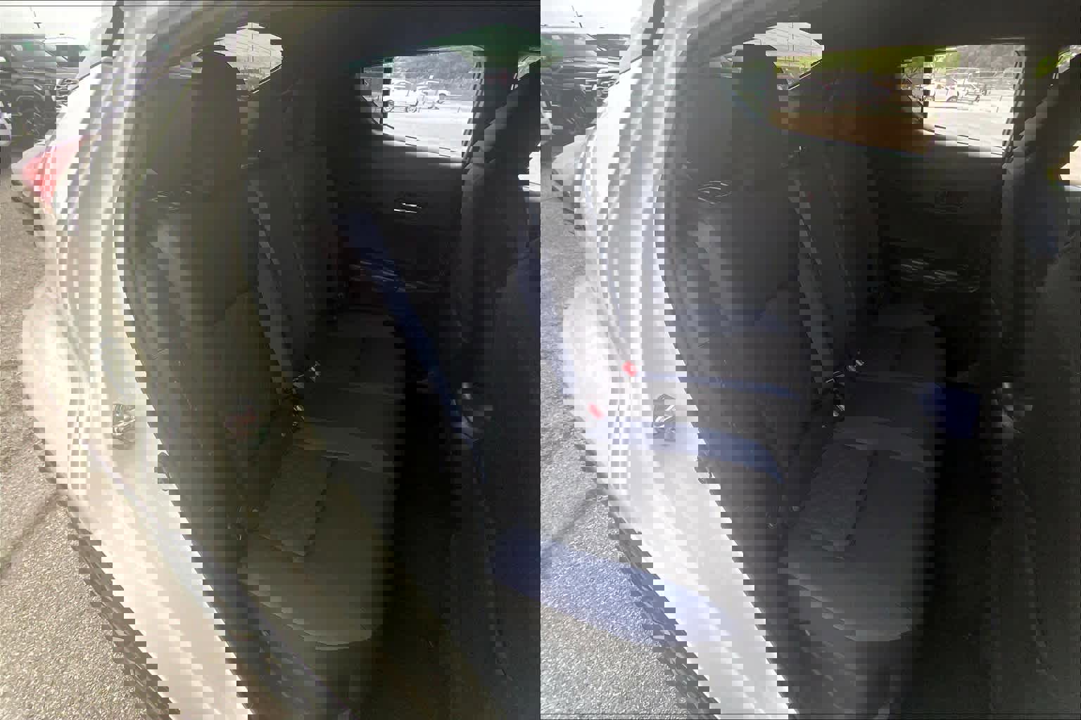 Used 2021 Toyota C-HR XLE image 19