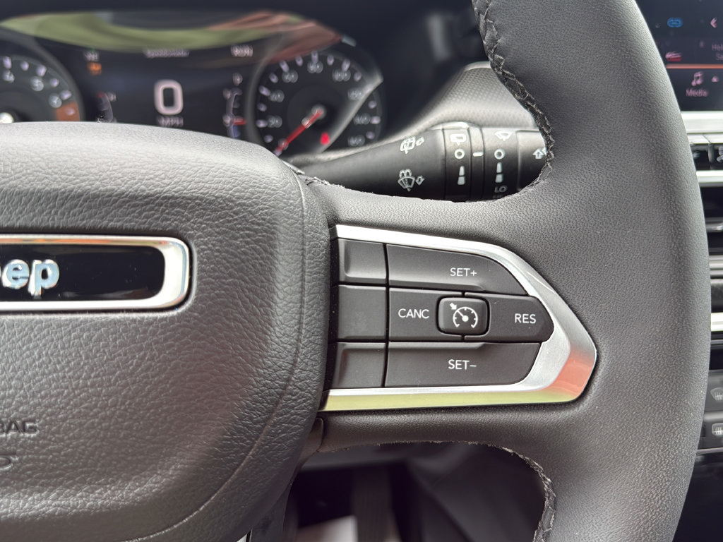 New 2026 Jeep Compass Latitude AWD/4WD image 22