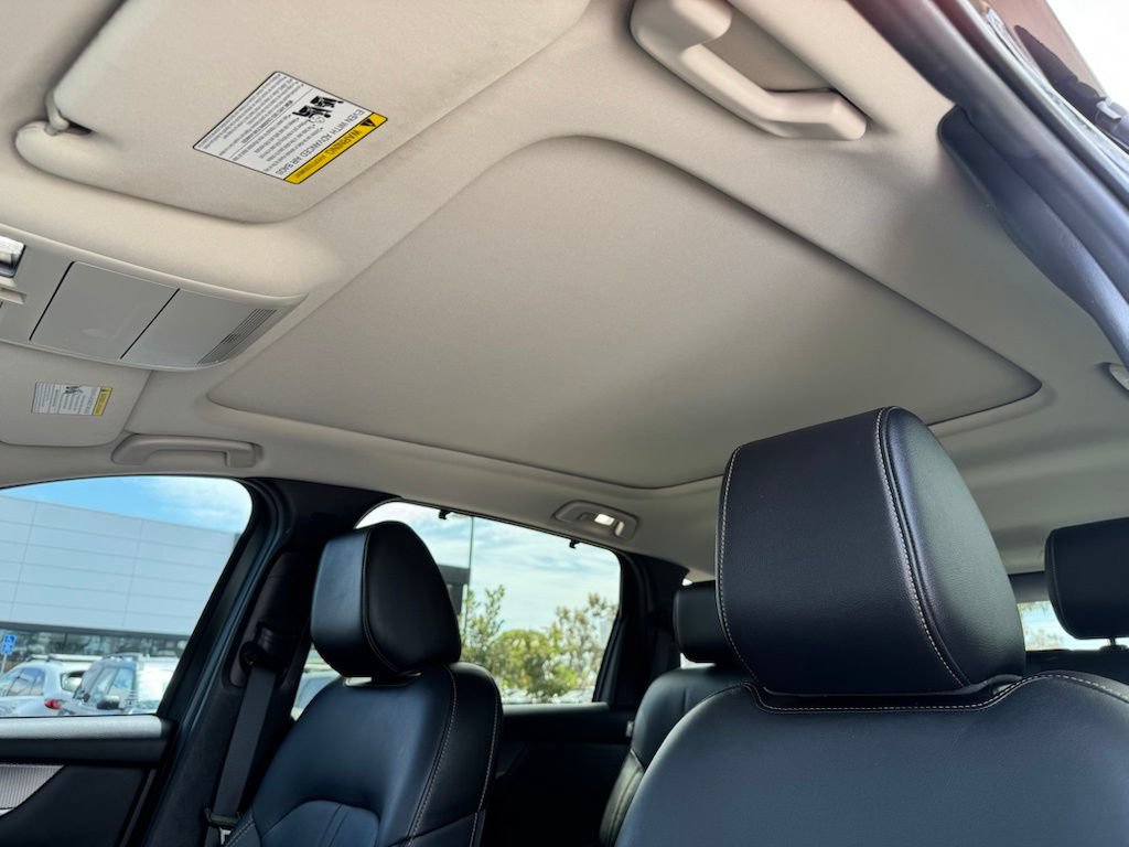 Certified 2025 MAZDA CX-70 Plug-In Hybrid w/ Premium Pkg AWD/4WD image 18
