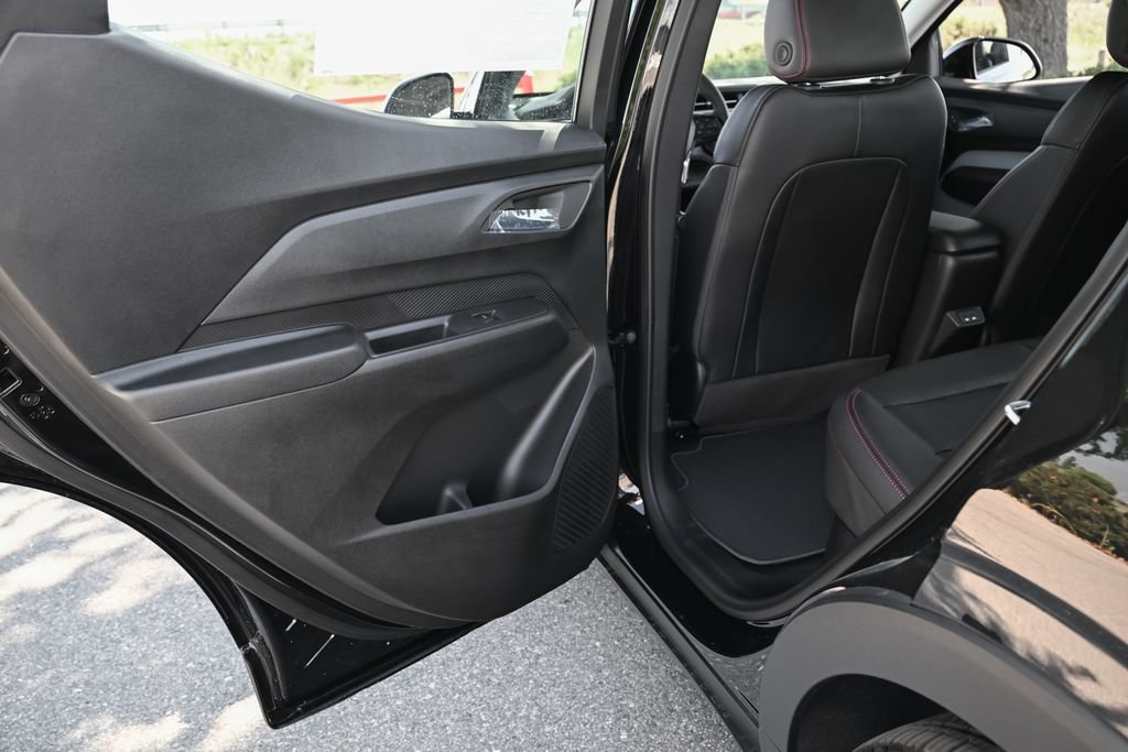 New 2027 Chevrolet Bolt RS FWD image 32