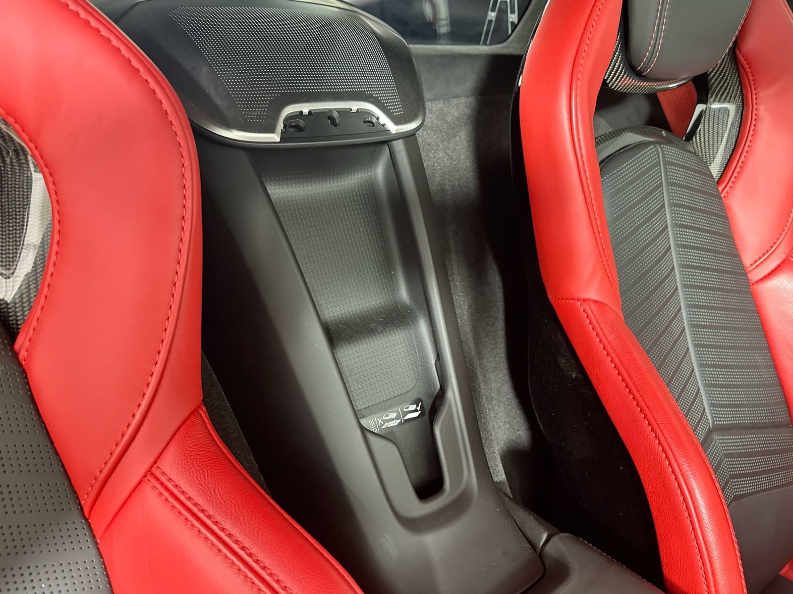 Used 2023 Chevrolet Corvette Stingray Premium Cpe w/ Z51 Performance Package RWD image 38