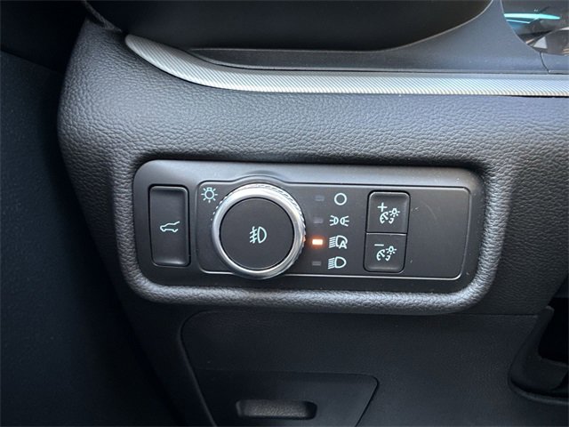 Used 2022 Ford Explorer XLT w/ Equipment Group 202A image 19