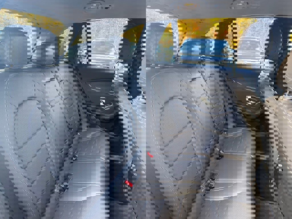 Certified 2022 Mercedes-Benz GLC 300 4MATIC w/ Premium Package Lite image 31