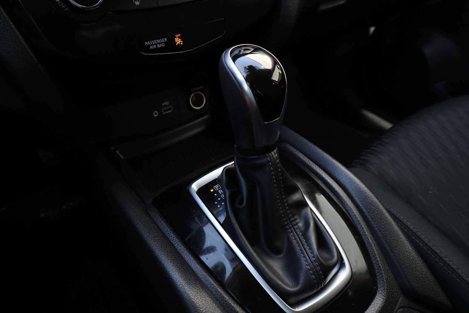 Used 2019 Nissan Rogue S AWD/4WD image 21