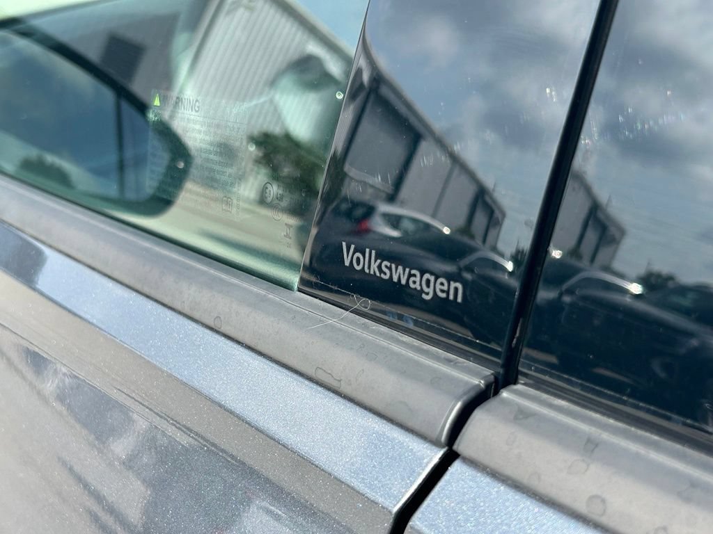 New 2026 Volkswagen Tiguan SE R-Line FWD image 27