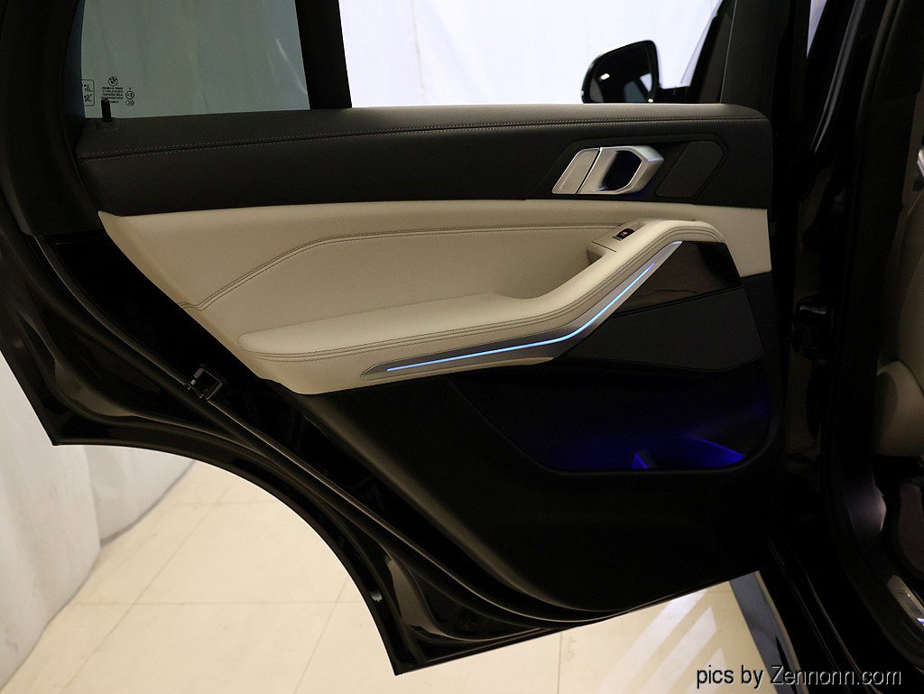 Certified 2024 BMW X5 xDrive40i w/ M Sport Package image 27