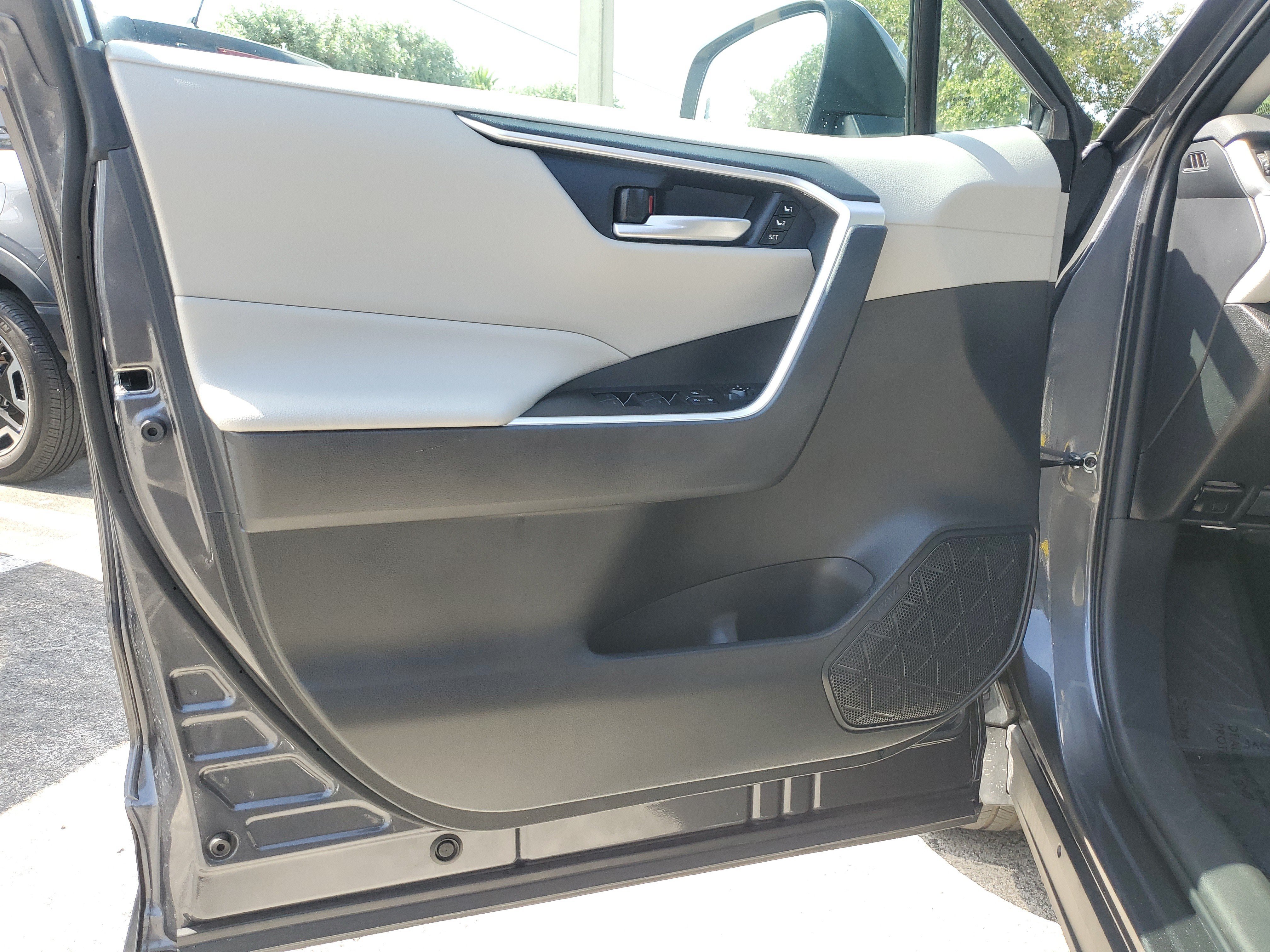 Used 2025 Toyota RAV4 XLE Premium w/ Weather Package FWD image 22