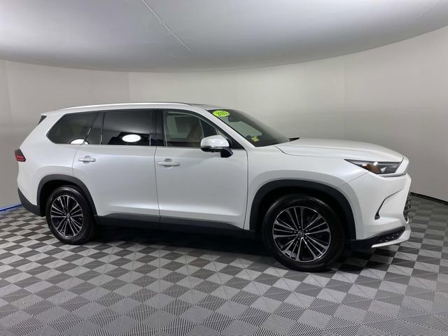 Used 2025 Toyota Grand Highlander AWD Hybrid image 10