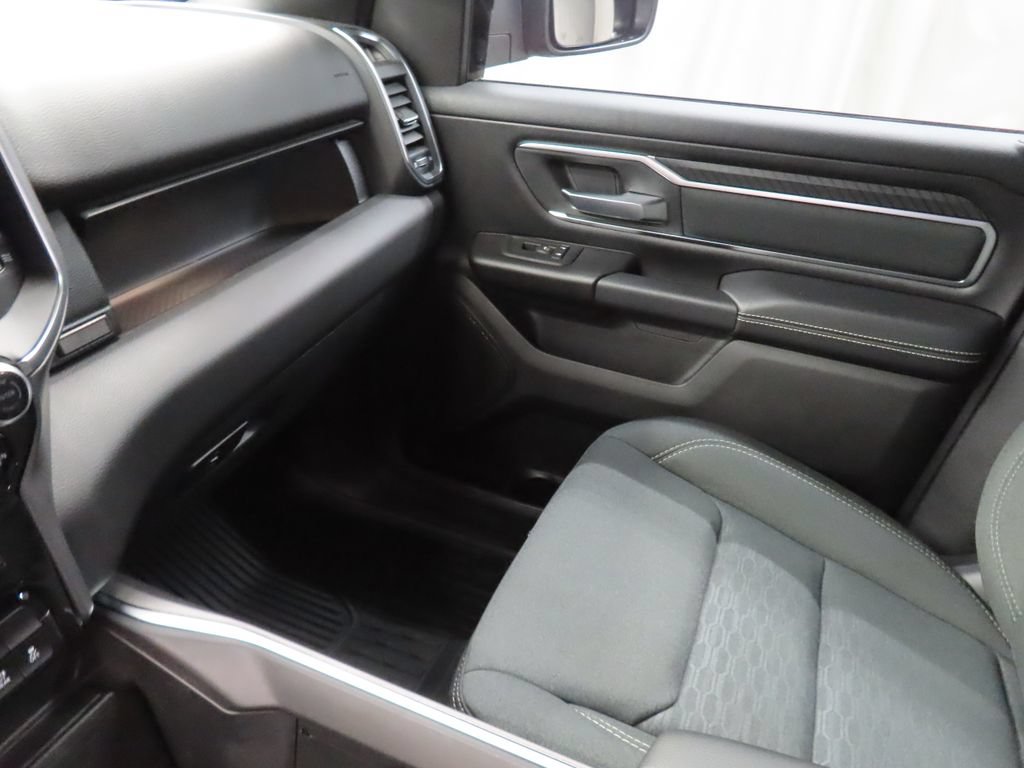 Used 2025 RAM 1500 Big Horn AWD/4WD image 25