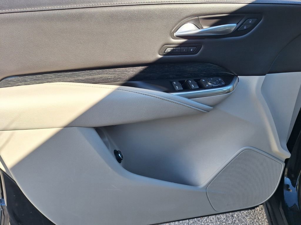 Used 2023 Cadillac XT4 Premium Luxury image 30