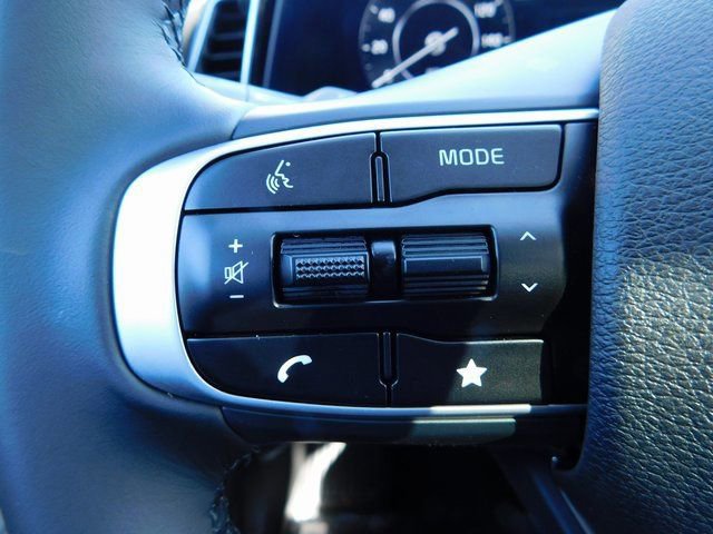 Used 2025 Kia Sportage SX image 21