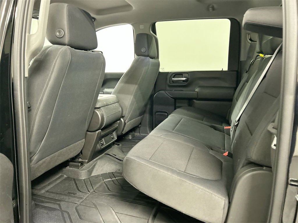 Used 2020 Chevrolet Silverado 2500 Custom w/ Custom Value Package image 19