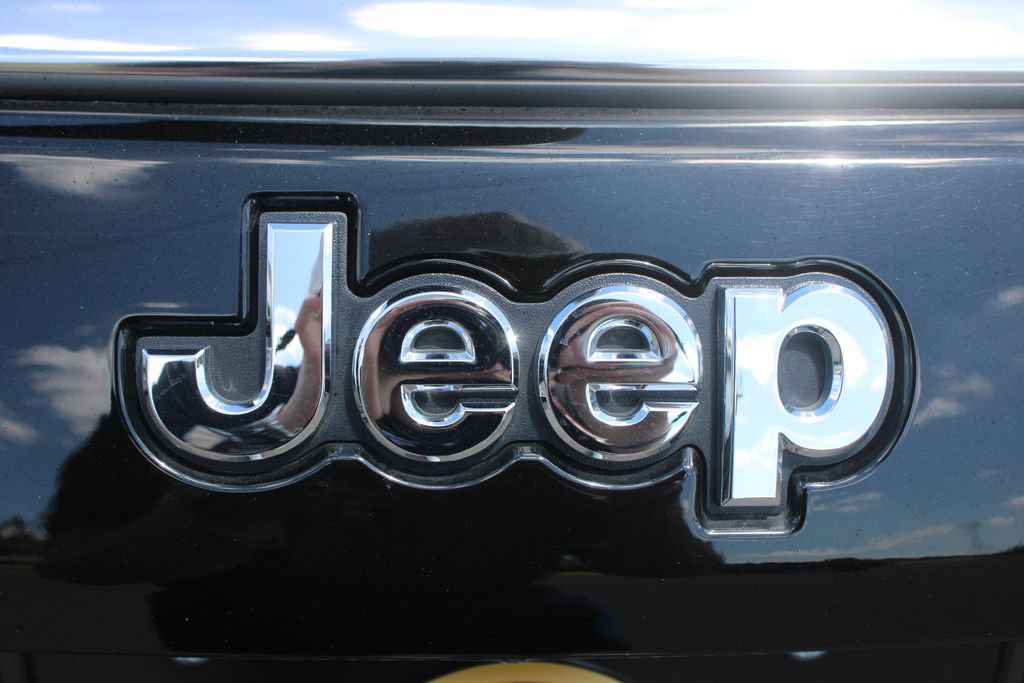 Used 2024 Jeep Compass Sport AWD/4WD image 27