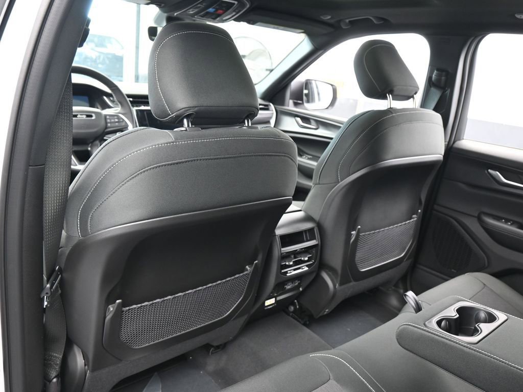 New 2026 Jeep Grand Cherokee Laredo X image 31