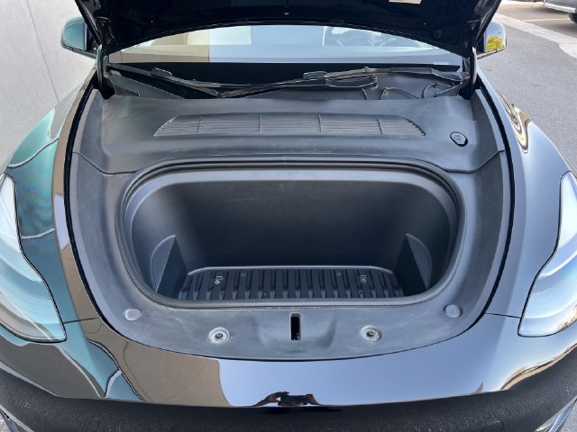 Used 2023 Tesla Model Y Long Range AWD/4WD image 40