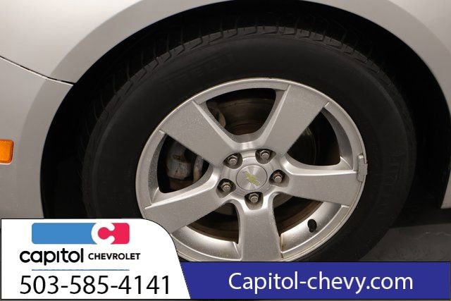 Used 2016 Chevrolet Cruze LT w/ Technology Package image 8