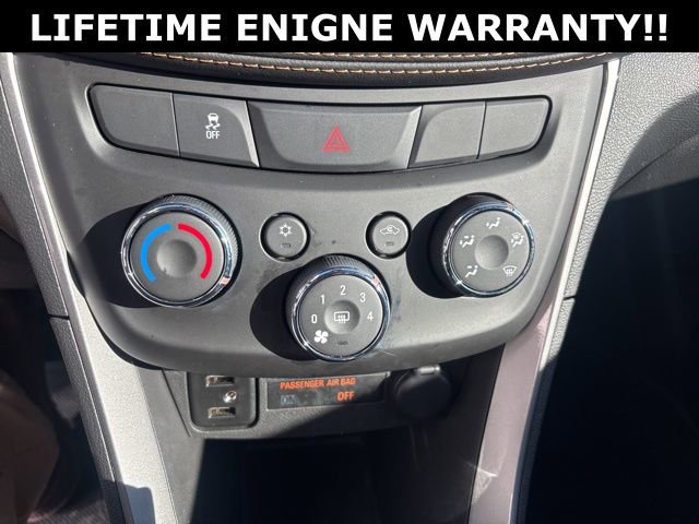 Used 2022 Chevrolet Trax LT w/ Midnight Edition AWD/4WD image 18