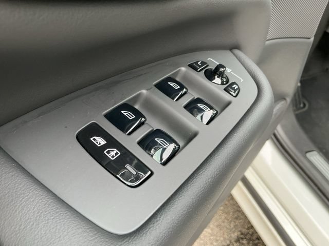 Certified 2025 Volvo XC90 B5 Core AWD/4WD image 25
