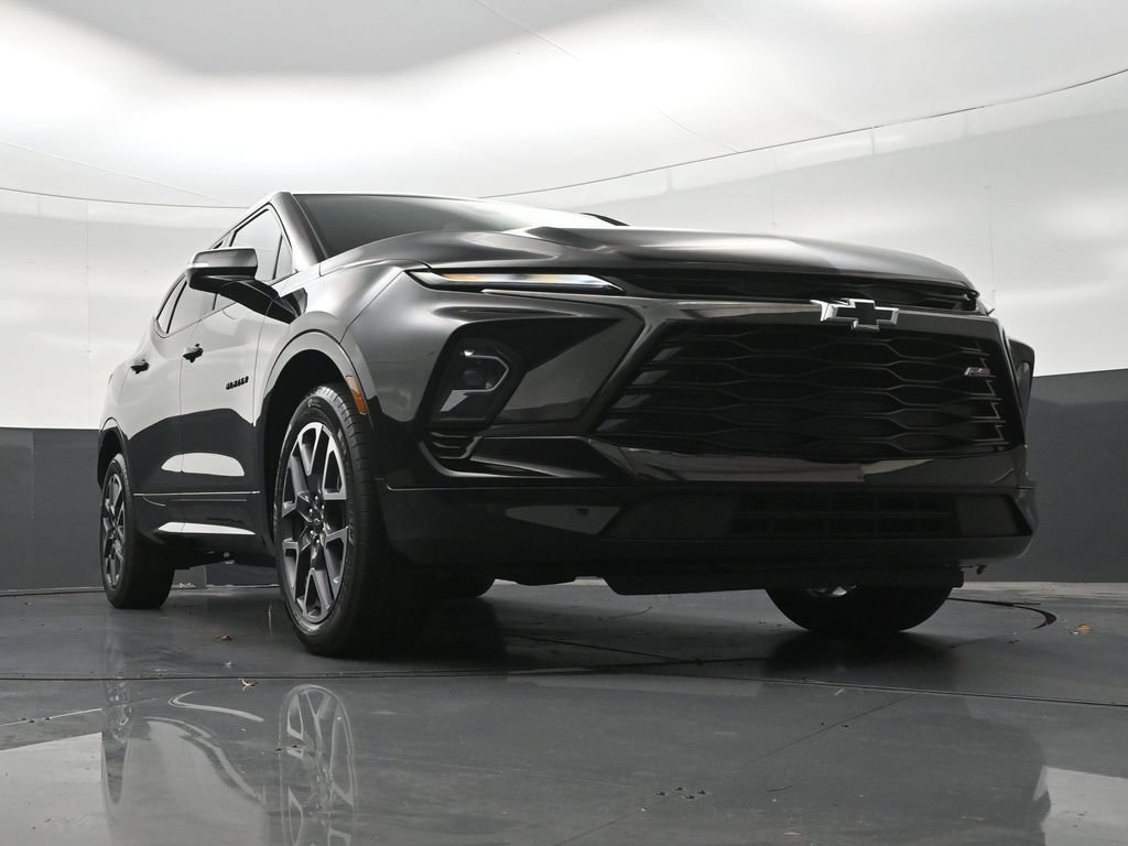 Used 2023 Chevrolet Blazer RS FWD image 29