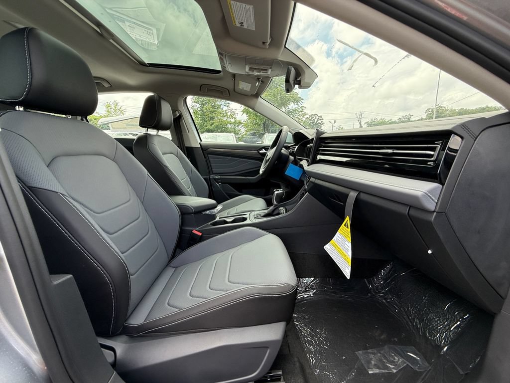 New 2026 Volkswagen Jetta SEL FWD image 24