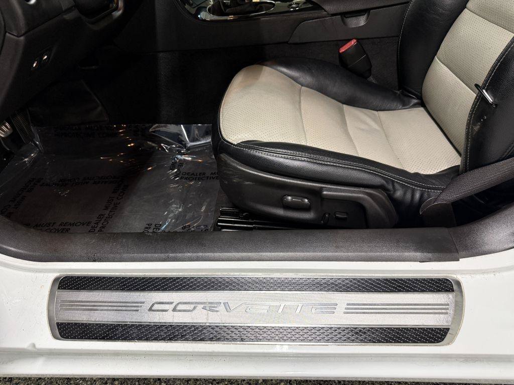 Used 2011 Chevrolet Corvette Grand Sport w/ Preferred Equipment Group RWD image 19