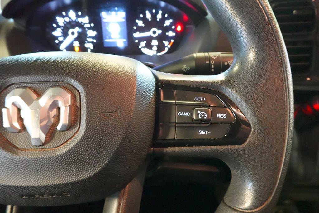 Used 2023 RAM ProMaster 2500 FWD image 11