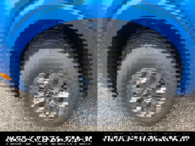 New 2025 Ford Maverick XLT image 33