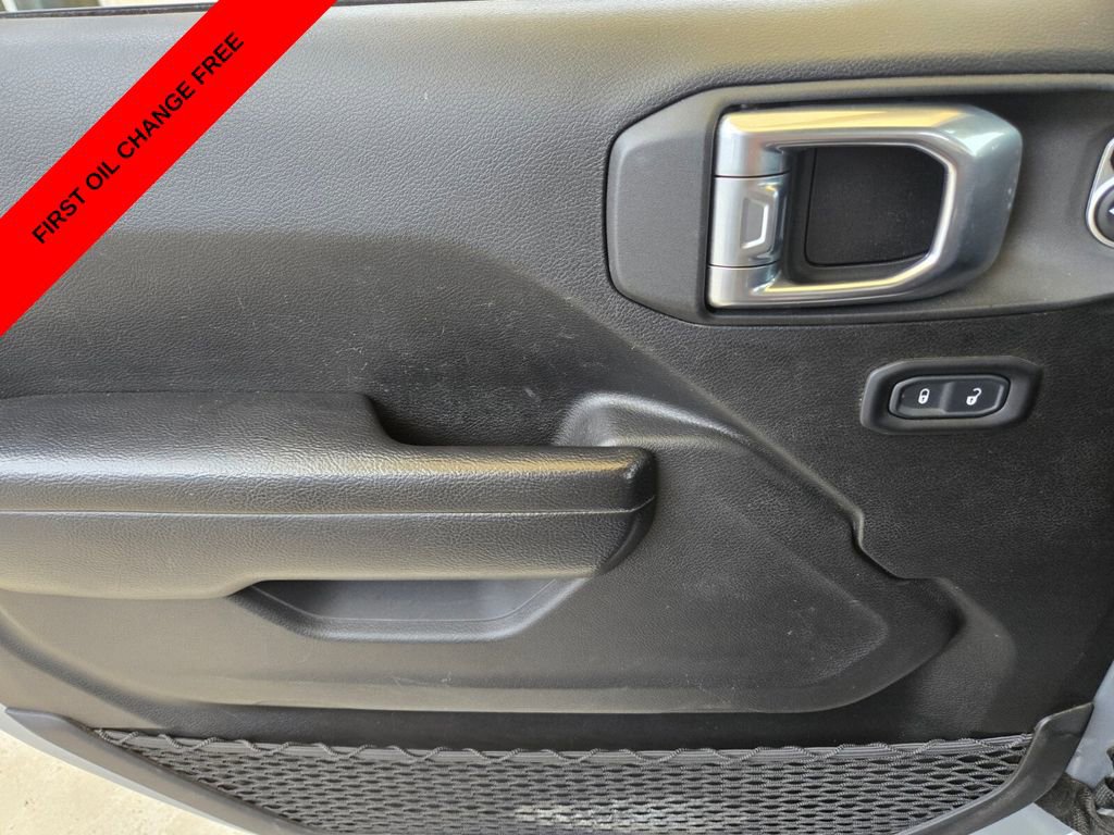 Used 2023 Jeep Wrangler Unlimited Rubicon 4xe w/ Cold Weather Group AWD/4WD image 39