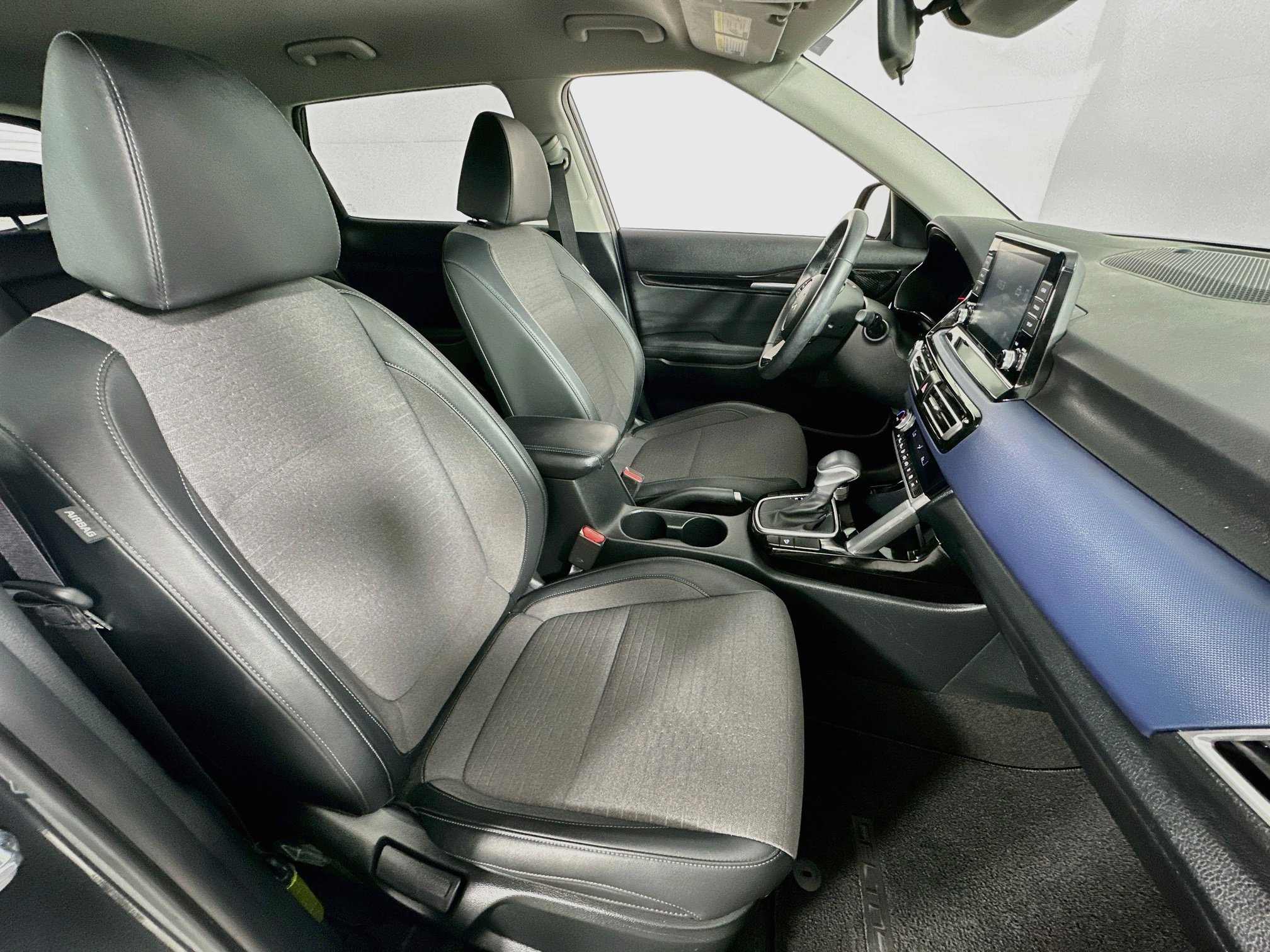 Used 2023 Kia Seltos S FWD image 25