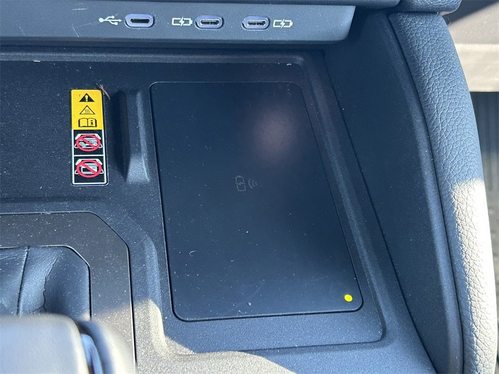 Used 2025 Toyota Land Cruiser image 41