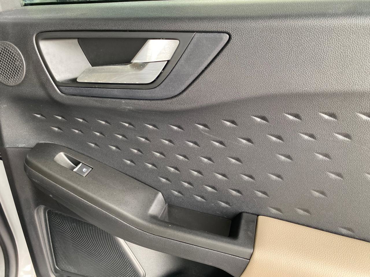 Used 2020 Ford Escape Titanium w/ Titanium Premium Package 2.0 image 41