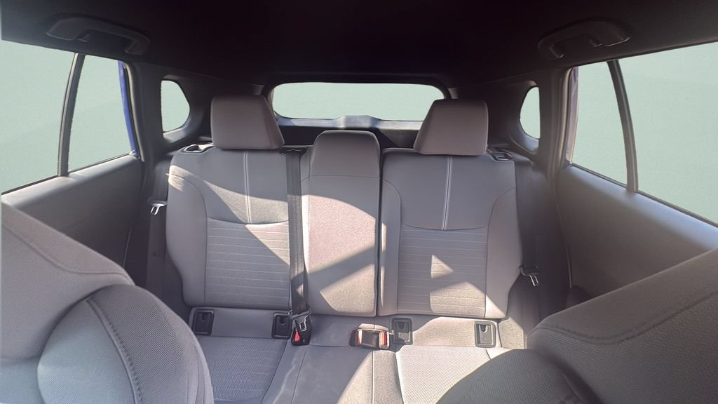 Used 2024 Toyota Corolla Cross AWD Hybrid image 10