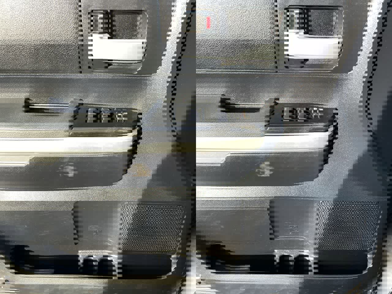 Used 2015 Toyota Tundra SR5 image 29