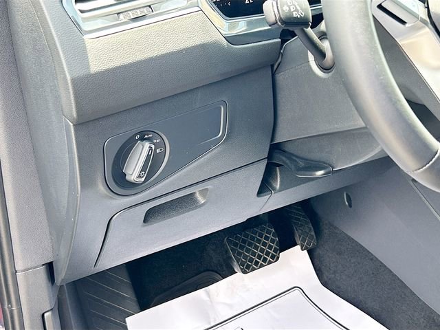 Used 2024 Volkswagen Tiguan Wolfsburg Edition FWD image 7